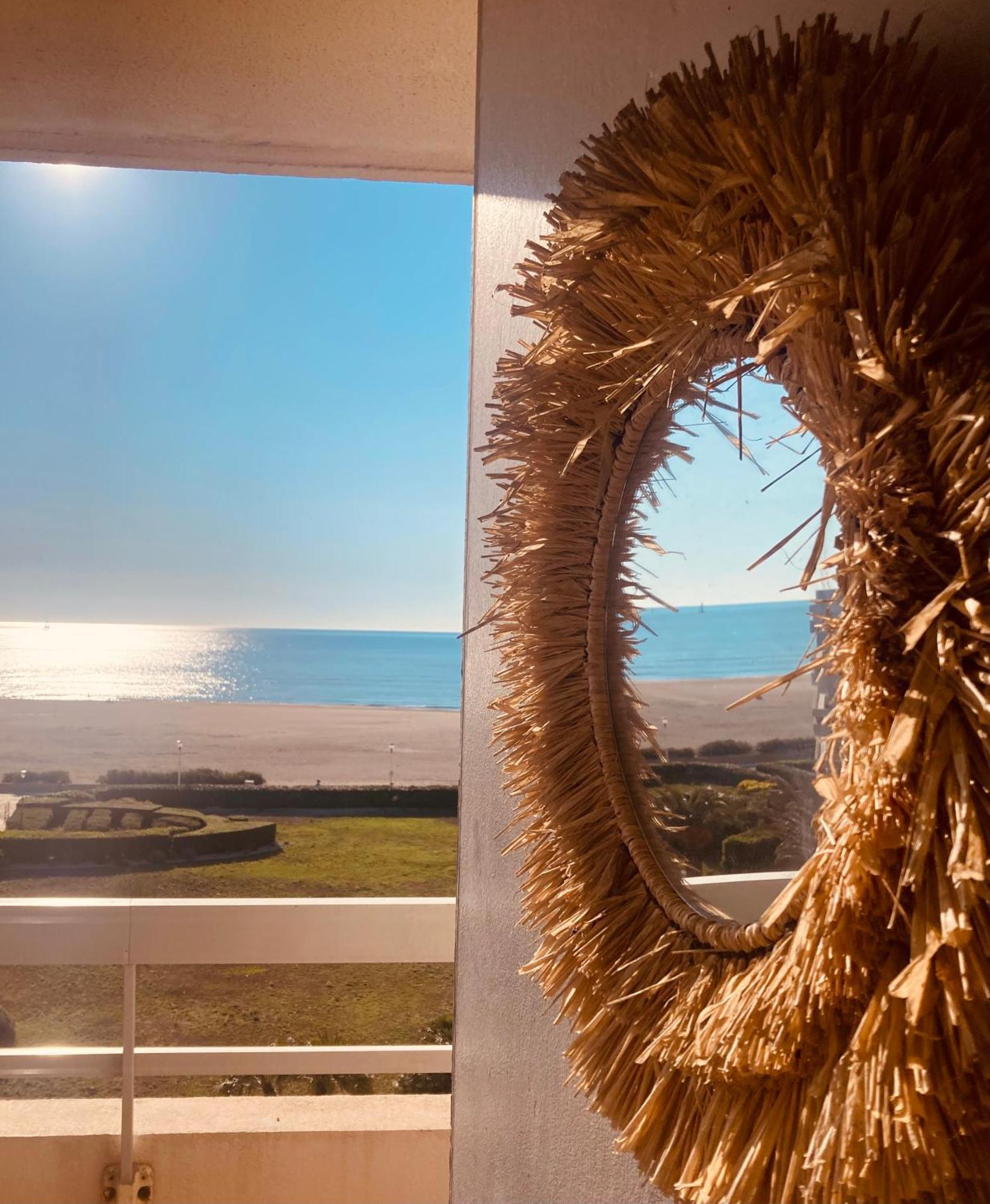 Studio face à la mer +terrasse+ parking Canet Exterior foto